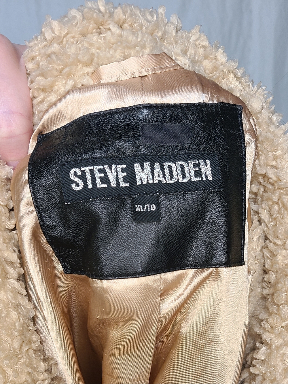 Steve Madden Plush Teddy Zip Jacket in Beige - Picture 6 of 6